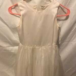 Flower girl dress, cute white flower dress size 8, Alfred Angelo dress